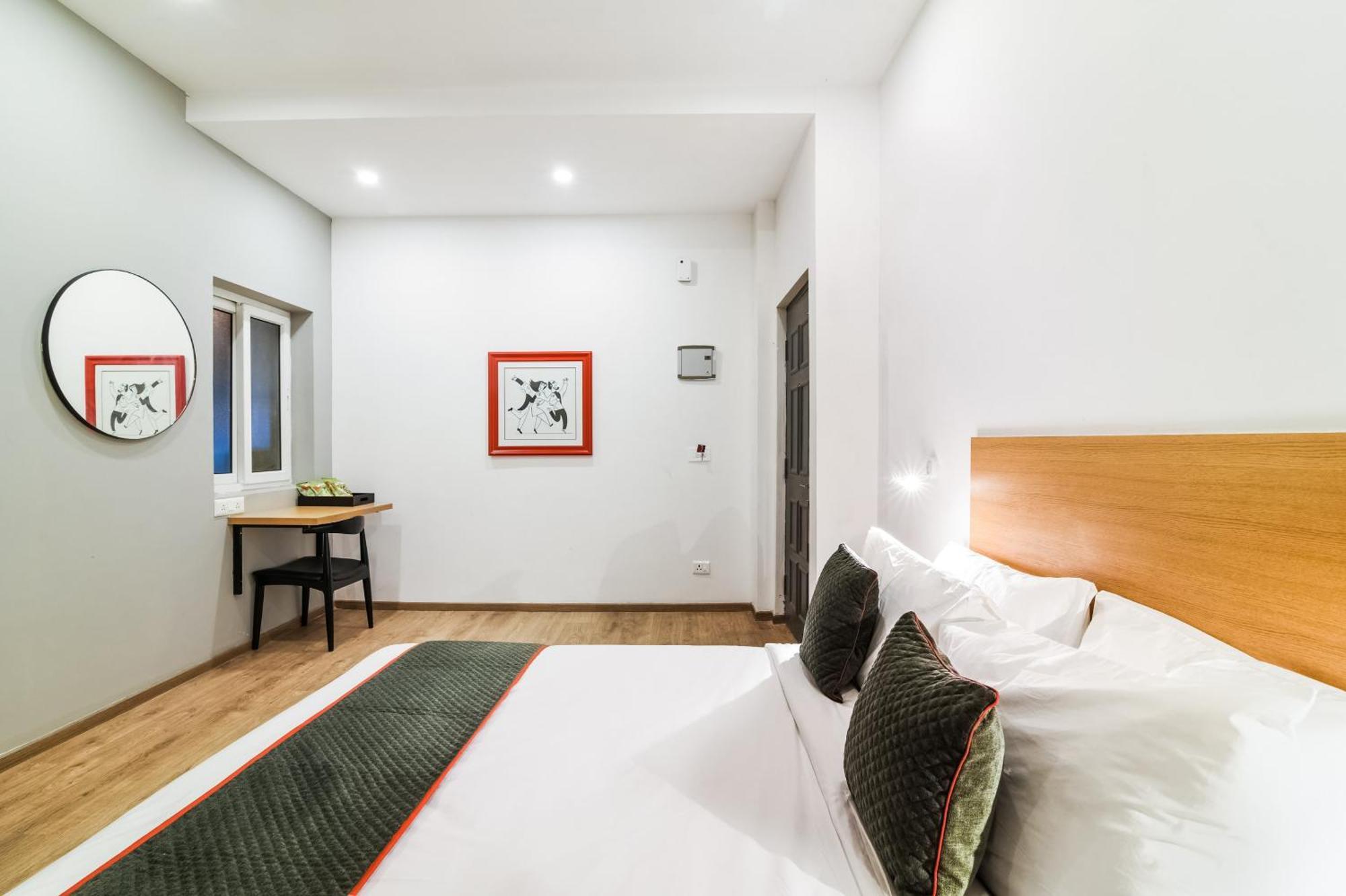 Super Townhouse Xotel Chennai Exteriör bild