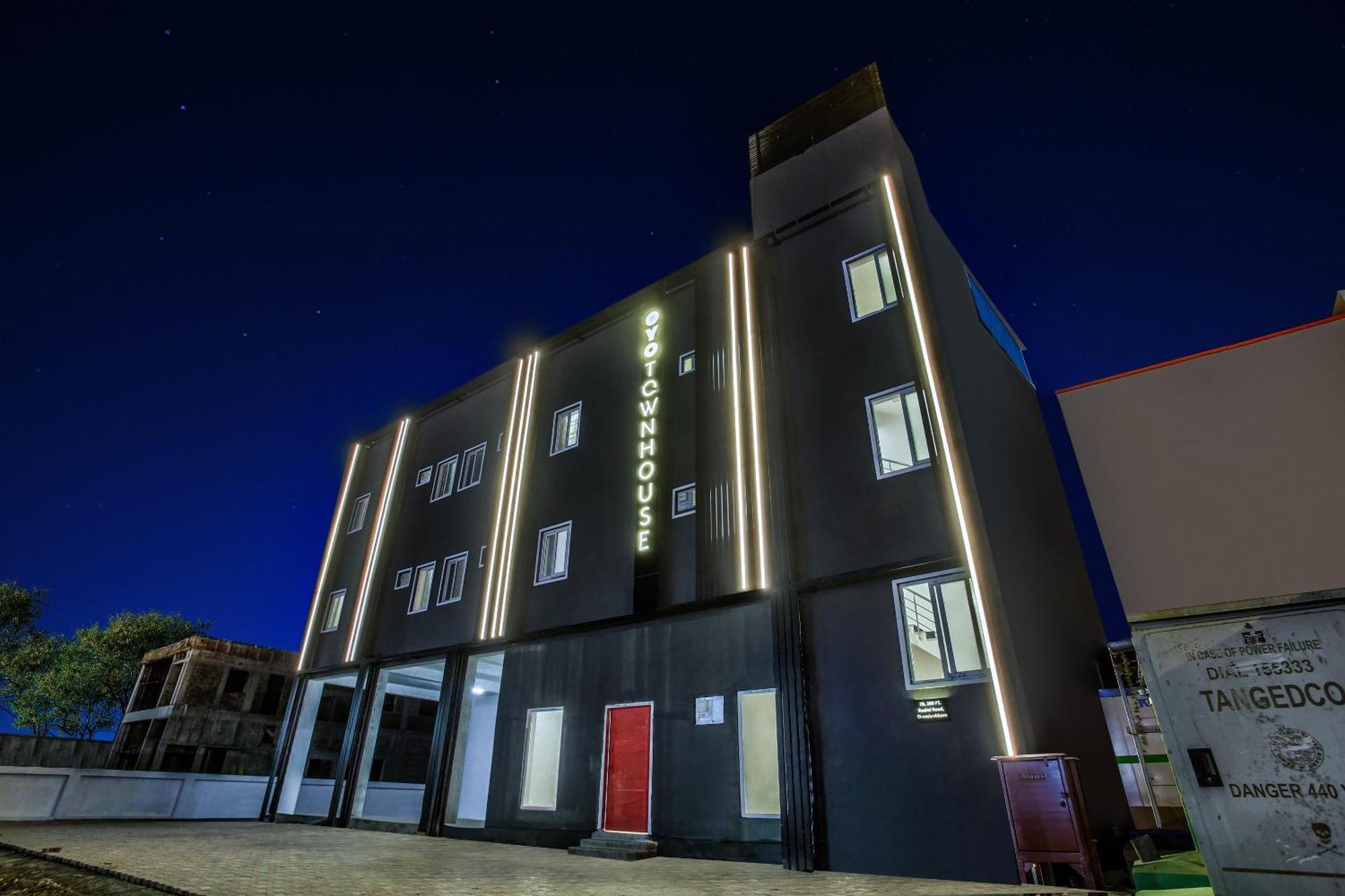 Super Townhouse Xotel Chennai Exteriör bild